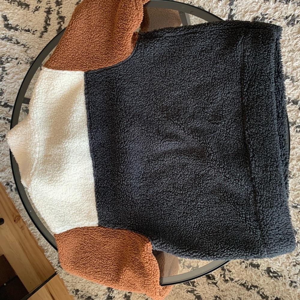 Universal Threads Pullover - image 2